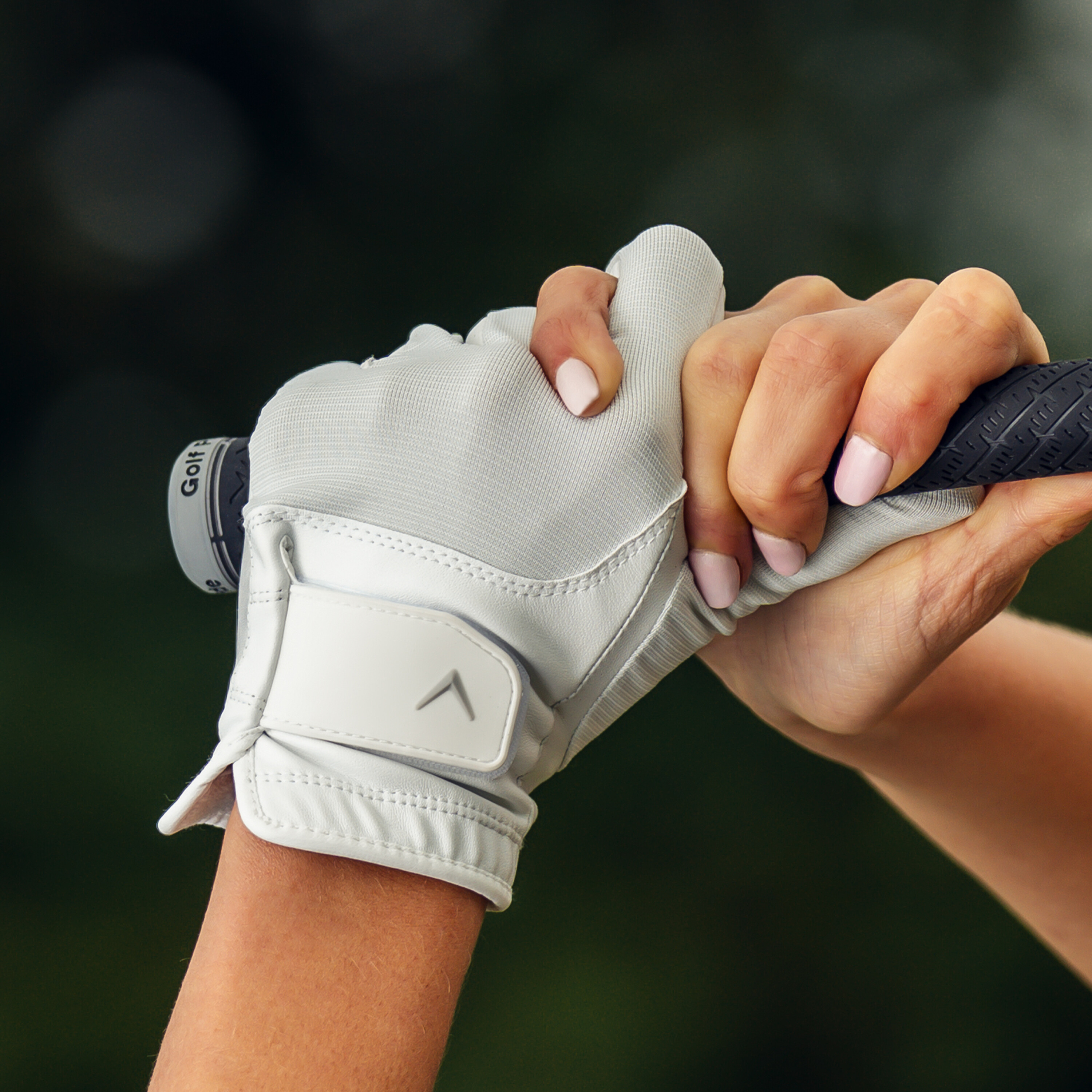Callaway Aura Golf Glove Pair image 2
